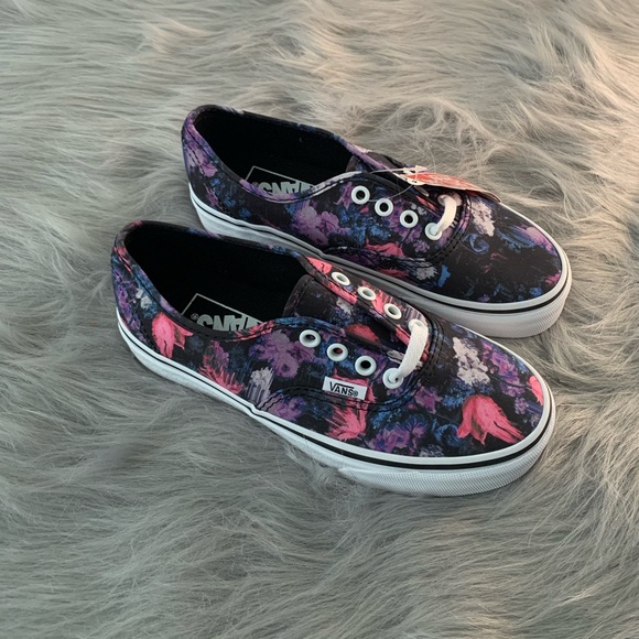 New Women’s Floral Vans - Picture 3 of 6